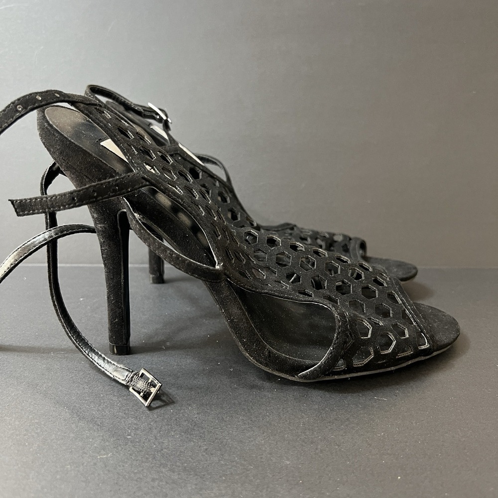 Chelsea And Zoe Open Toe Cutout Ankle Strap Heels Women's 9‎ Black Boho Modern